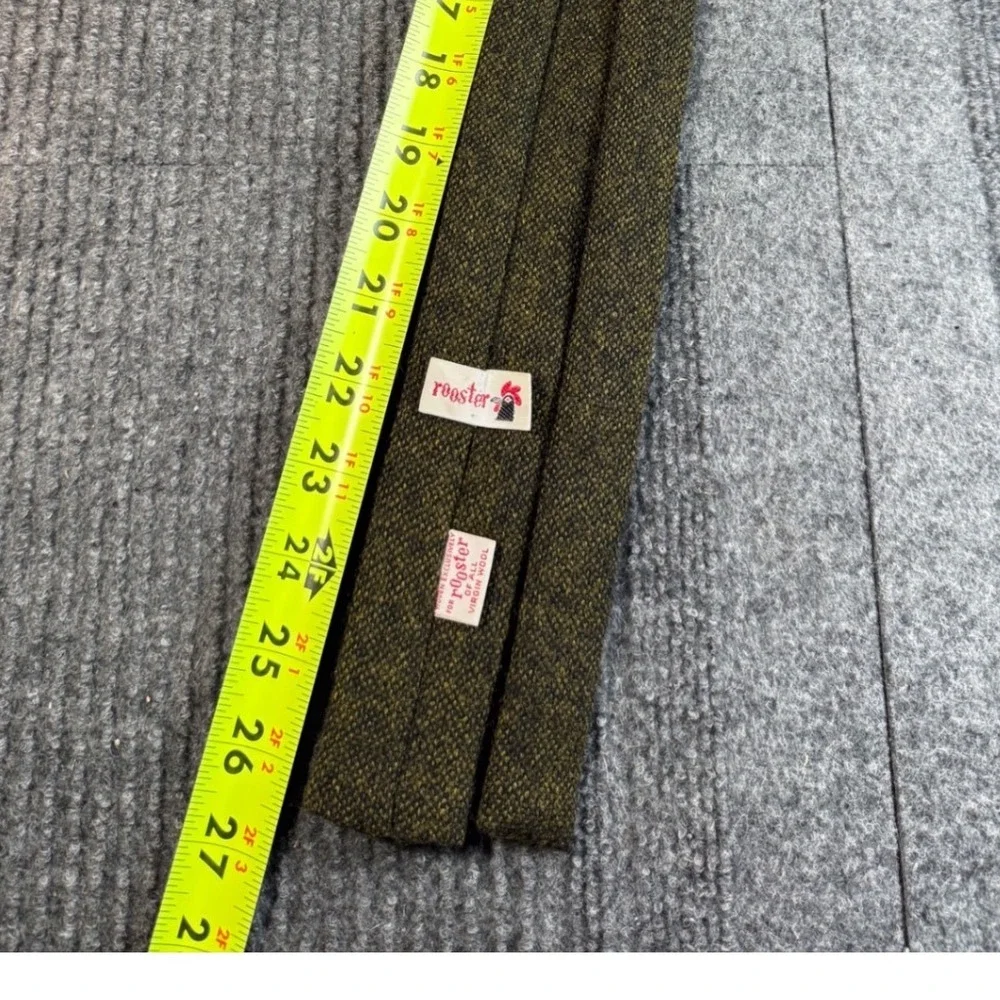 Rooster Vintage Mens Virgin Wool Skinny Tie Olive Green Woven Square End 2 Inch